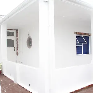 the-white-house-cape-town.hotels-capetown.com/